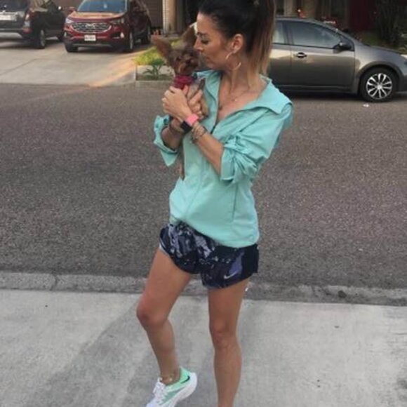 🔥Going live in 3, 2, 1 🔥Please like for notifications! - Picture 4 of 8